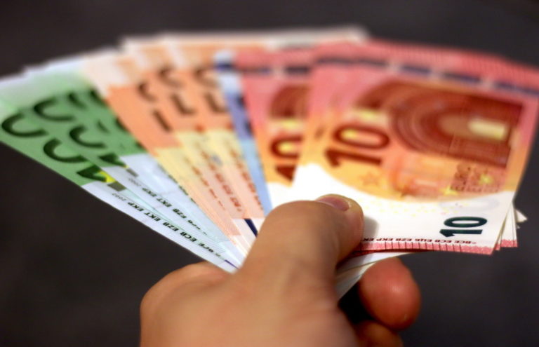 Jak zweryfikować ofertę kredytu hipotecznego?