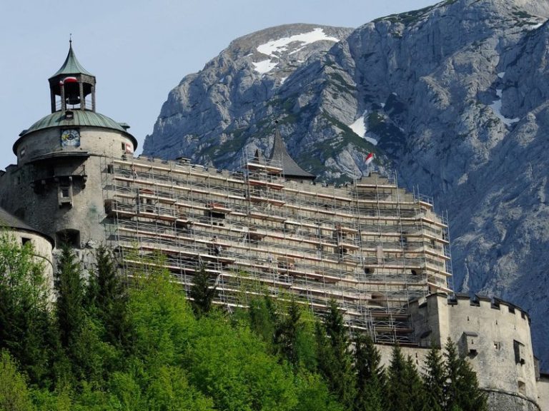Szalunki na budowie – kluczowy element nowoczesnej architektury
