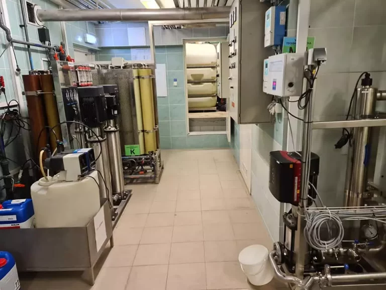Zbiorniki hydroforowe – kiedy warto wybrać przeponowy, a kiedy ocynkowany?